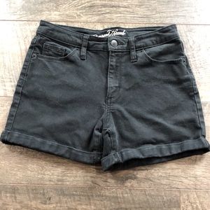UNIVERSAL THREAD BLK HIGH RISE MIDI SHORTS 2/26R